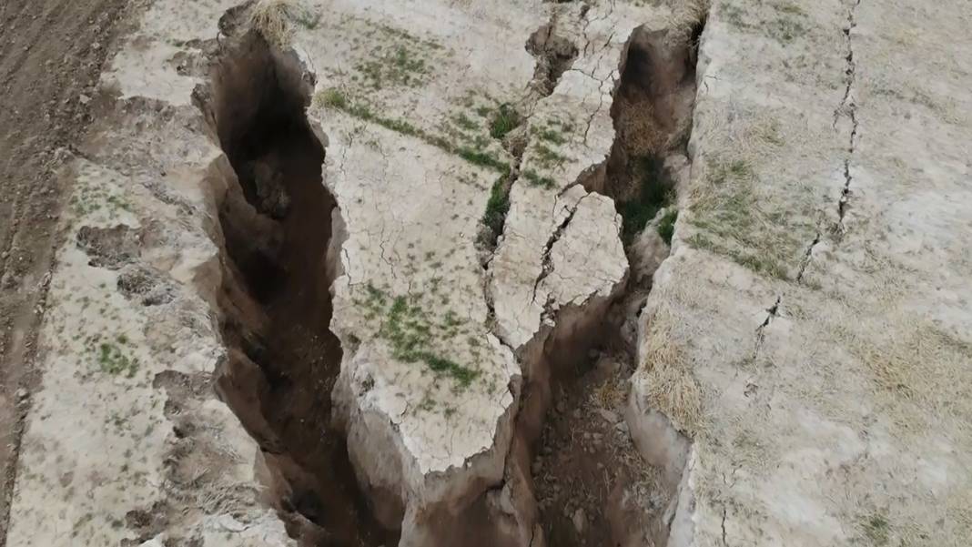 Bu obruk raporu Karapınar'ın tahtını sallayacak! İşte Aksaray'dan ürküten görüntü ve veriler 8
